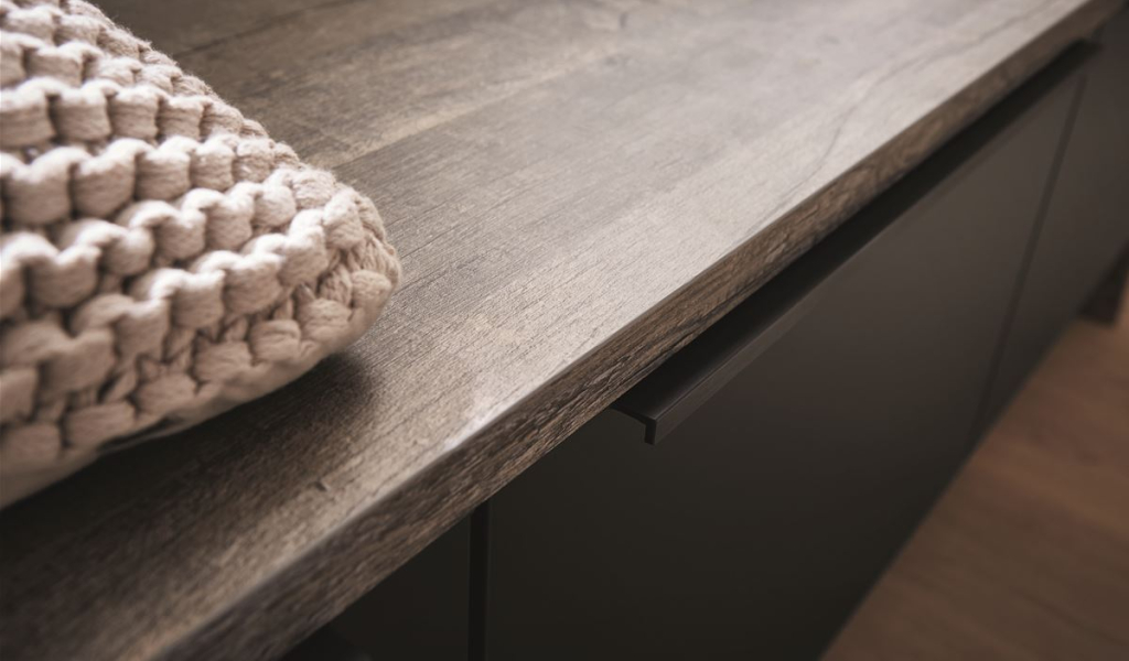 Touch Laque laminate noir super mat